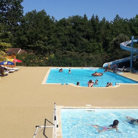 Camping Au Bois Dormant Hotel Chauffour-sur-Vell ภายนอก รูปภาพ