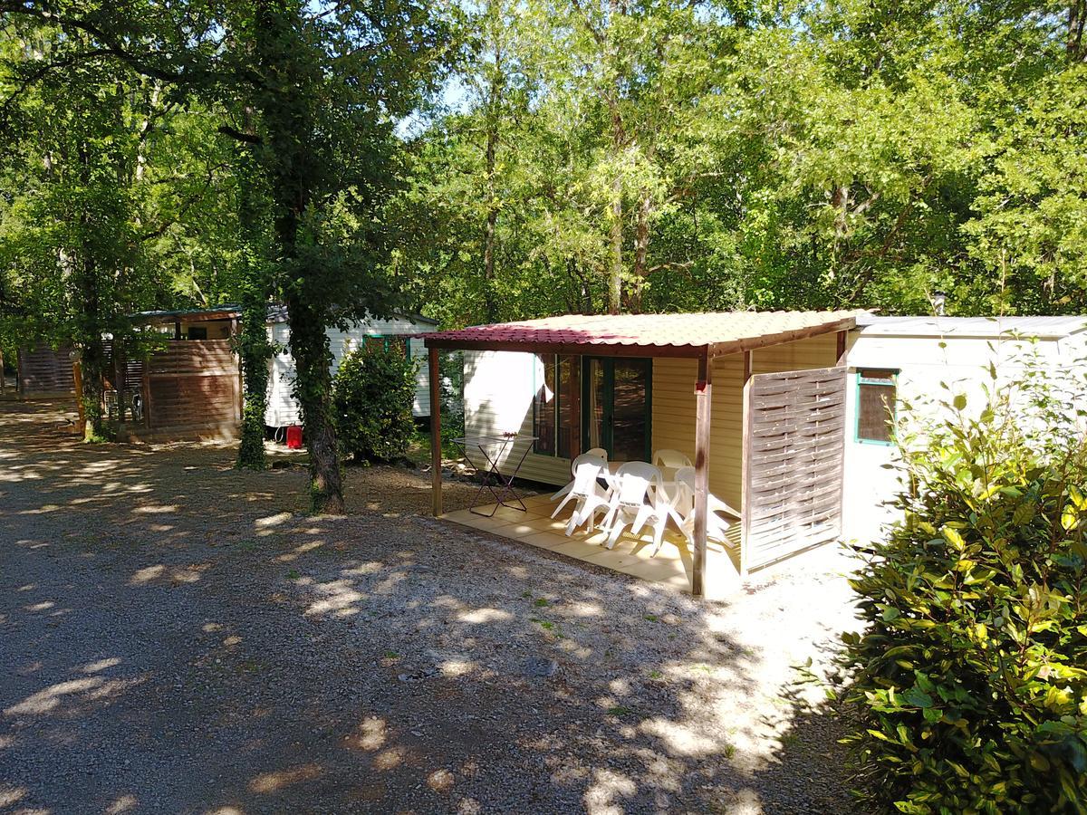 Camping Au Bois Dormant Hotel Chauffour-sur-Vell ภายนอก รูปภาพ