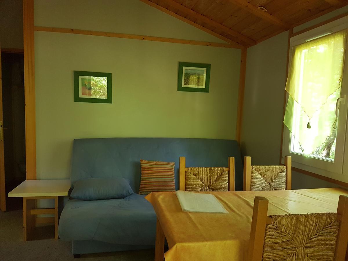 Camping Au Bois Dormant Hotel Chauffour-sur-Vell ภายนอก รูปภาพ