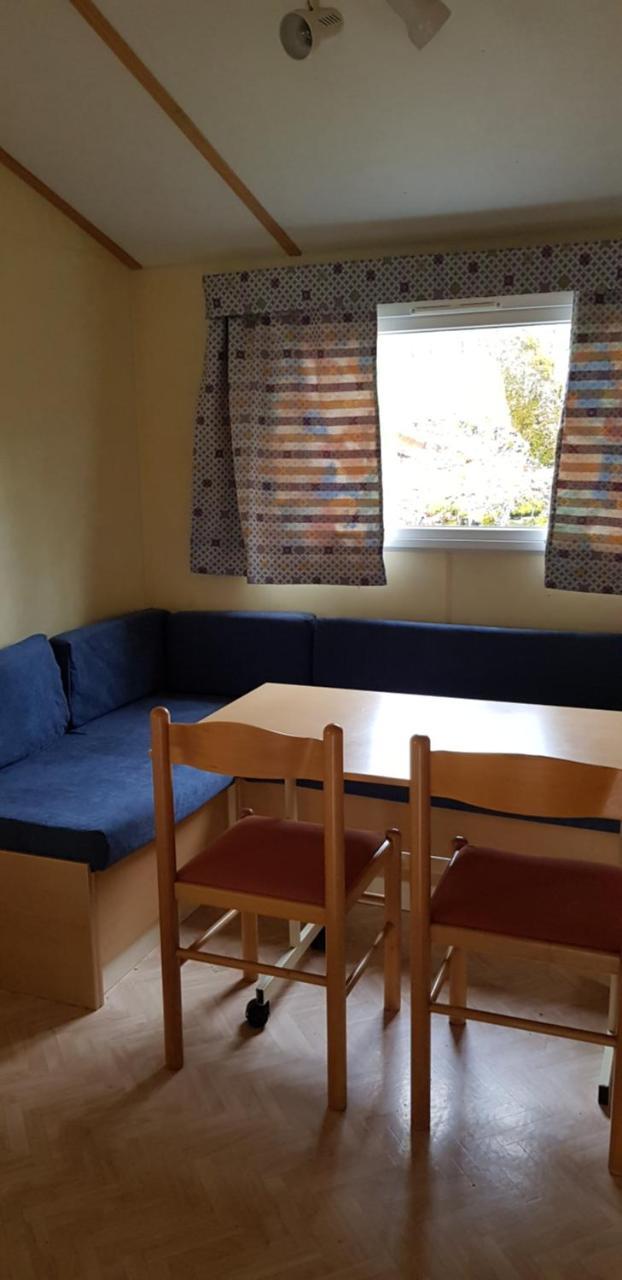 Camping Au Bois Dormant Hotel Chauffour-sur-Vell ภายนอก รูปภาพ
